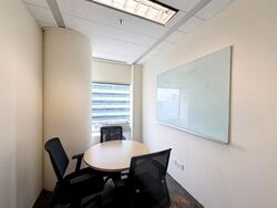 Gateway West (D7), Office #639845341